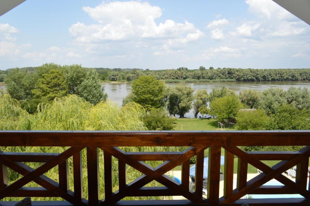 Hotel Wels Băltenii de Sus Quarto foto