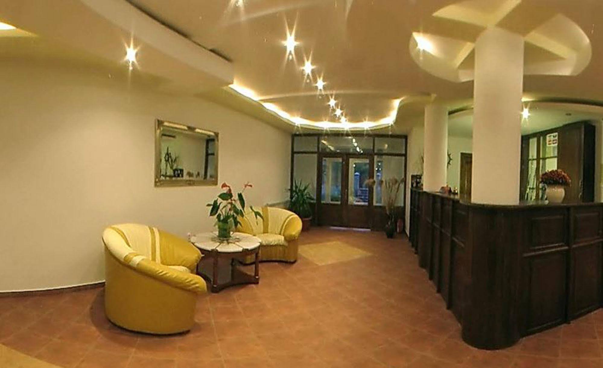 Hotel Wels Băltenii de Sus Exterior foto