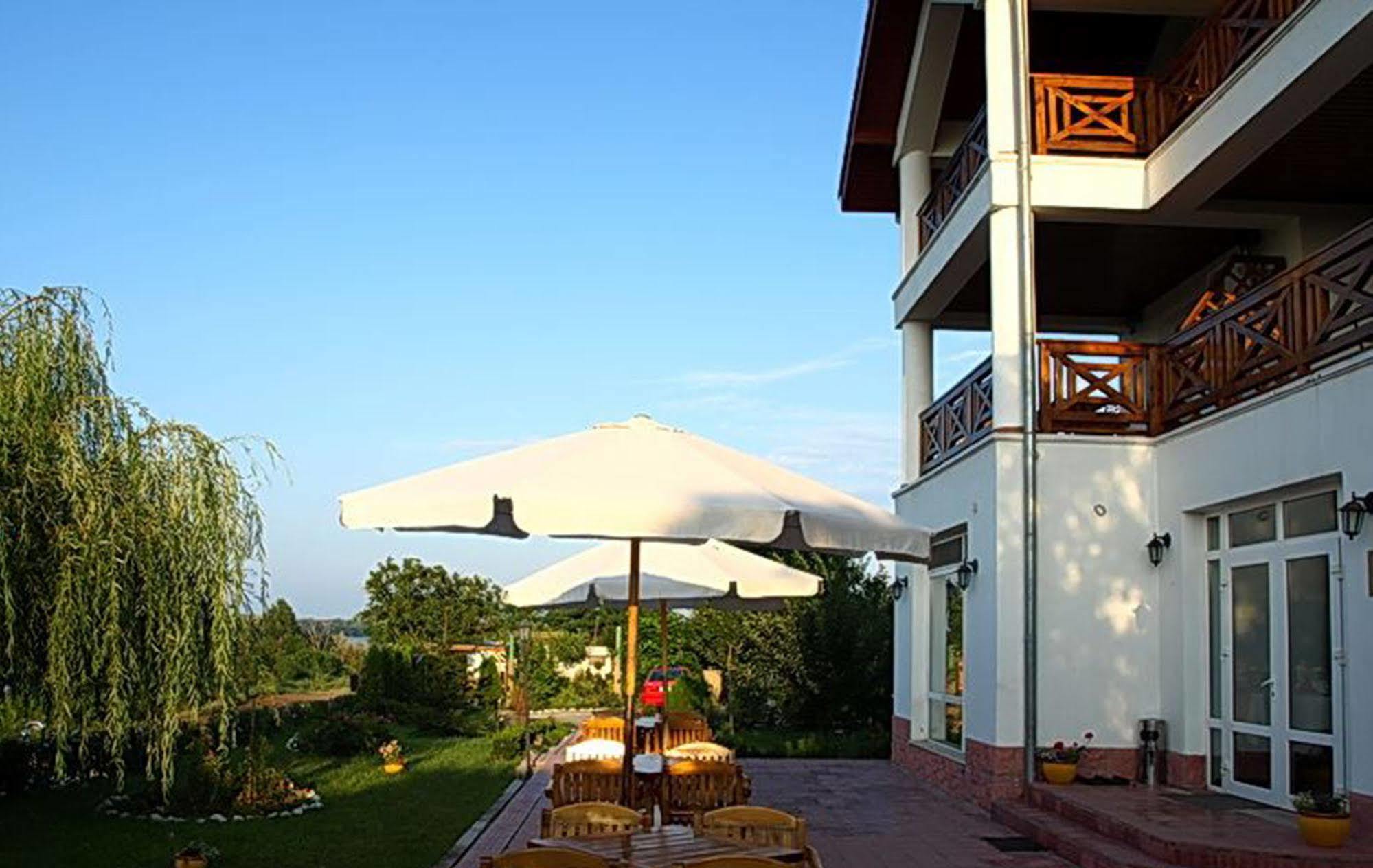 Hotel Wels Băltenii de Sus Exterior foto